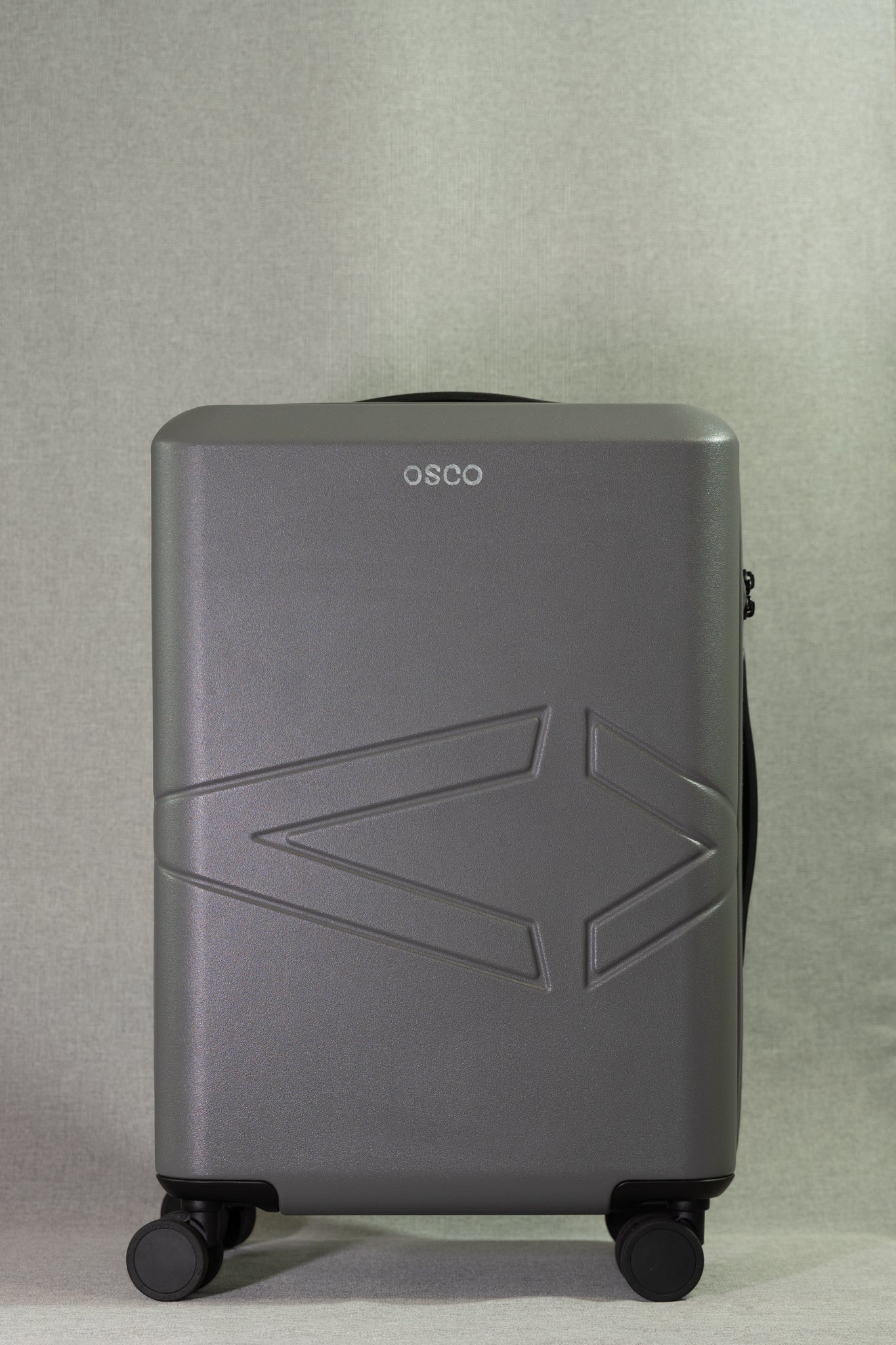 Studio Carry-on (Ashen)